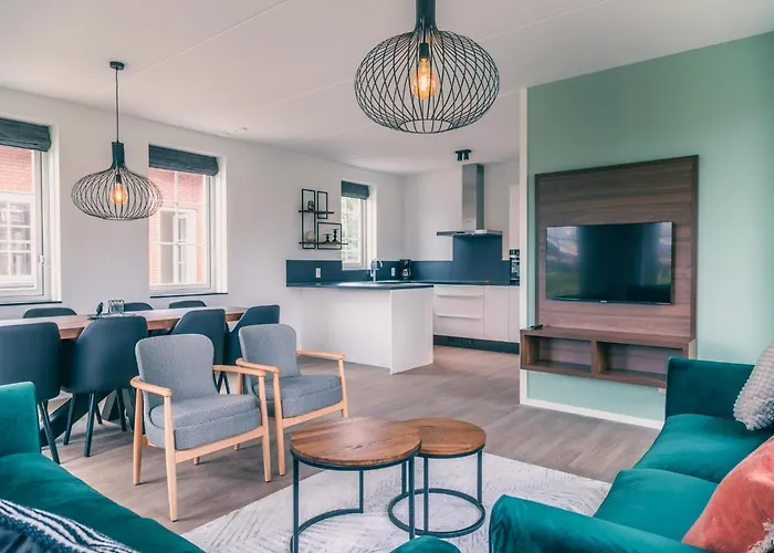 Sustainable Water Villa With Dishwasher, By A Lake